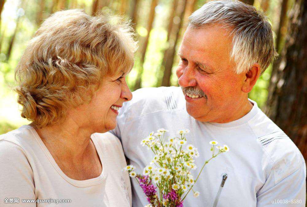 2018年怎样帮父母购买医疗险？