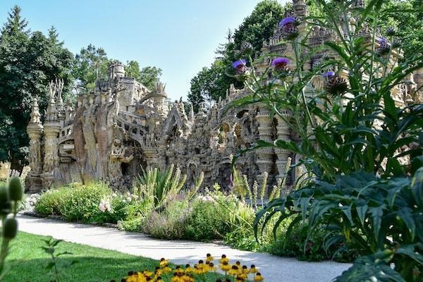 长期百万医疗险和一年期的有何区别？长期百万医疗是什么？