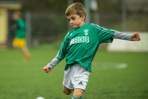 香港买保险需要体检哪些项目，什么证件