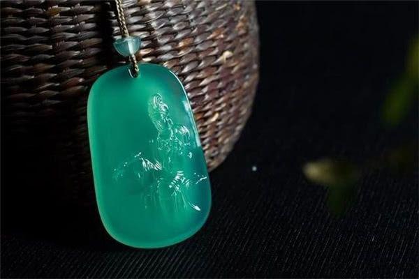 保险标的转让，保险合同随之转让吗？