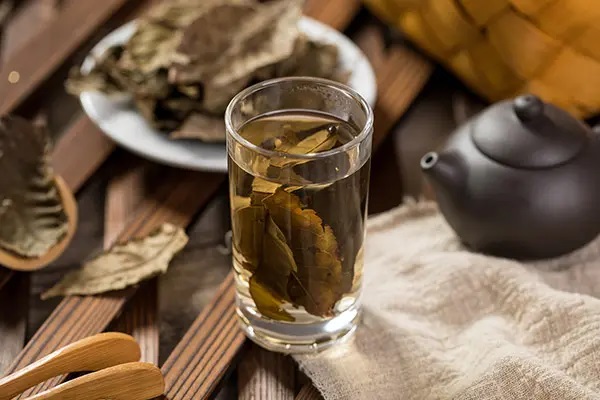 如何在实践中提升保险销售技能？